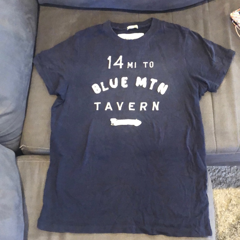 Vintage Abercrombie Tee!